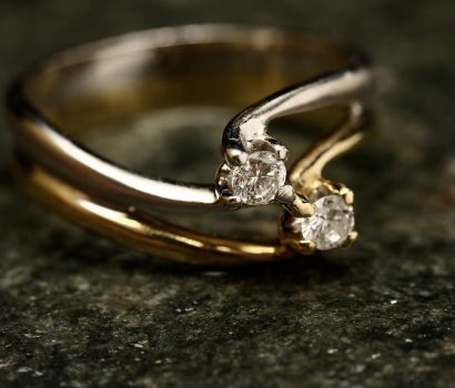 pierścionek zaręczynowy