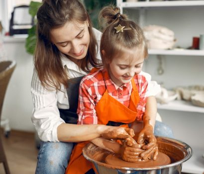 Jak Polacy przygotowują się do Dnia Mamy? - NIKAbloguje. mama z dzieckiem