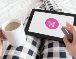 Przyszłość sprzedaży to sklepy bezobsługowe. Innowacje dla branży retail - NIKAbloguje. tablet